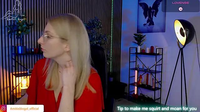 Entertain your itch for girls livestreamers with our collection of stunning models, skilled in the art of temptation and delight.