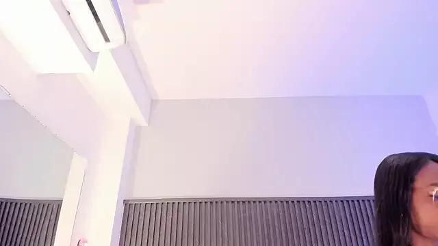 AmyyRossee_ from StripChat is Freechat