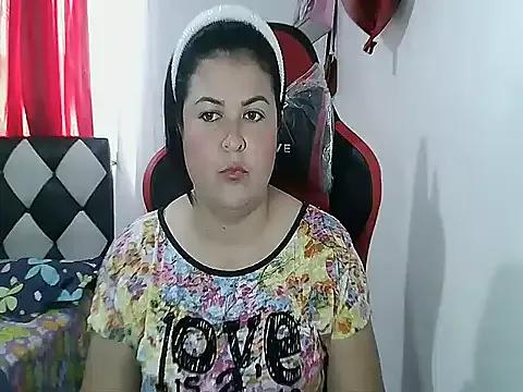 anapaulaa from StripChat is Freechat
