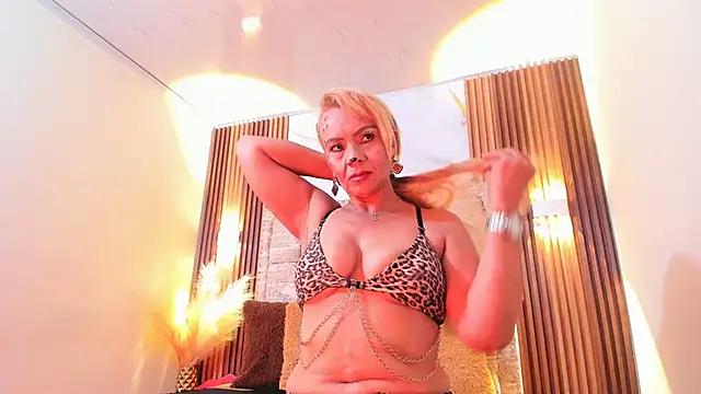 Entertain your itch for girls livestreamers with our collection of stunning models, skilled in the art of temptation and delight.