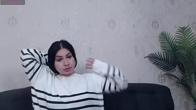 AnaysDivine from StripChat is Freechat