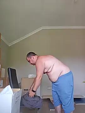 Andrew1900529 from StripChat is Freechat