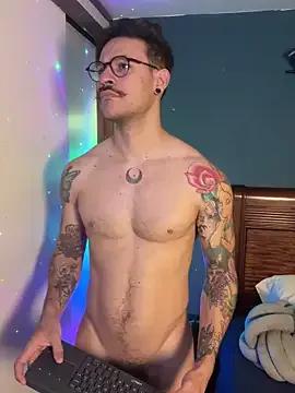 Andy_Stivens from StripChat is Freechat