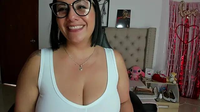 Entertain your itch for girls livestreamers with our collection of stunning models, skilled in the art of temptation and delight.