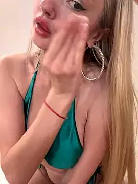 Entertain your itch for girls livestreamers with our collection of stunning models, skilled in the art of temptation and delight.