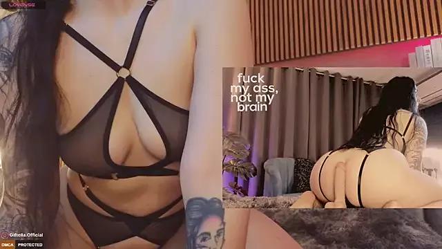 Entertain your itch for girls livestreamers with our collection of stunning models, skilled in the art of temptation and delight.