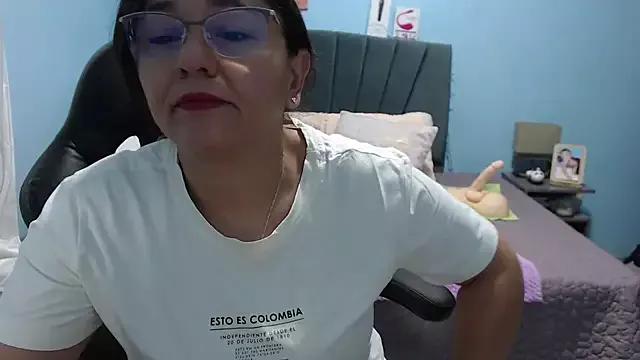 AngelRouss from StripChat is Freechat