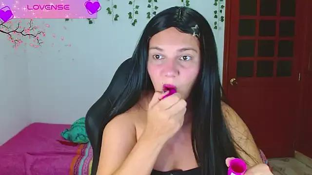 Angiegirlie from StripChat is Freechat