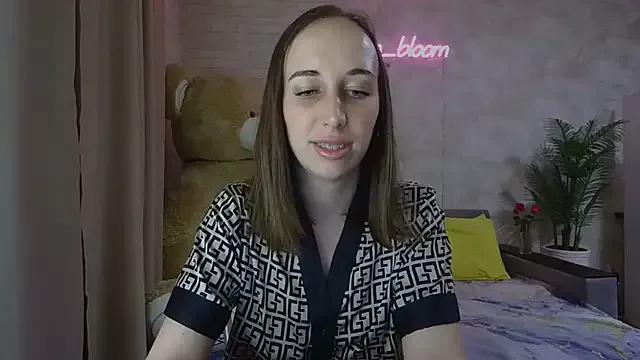 Entertain your itch for girls livestreamers with our collection of stunning models, skilled in the art of temptation and delight.