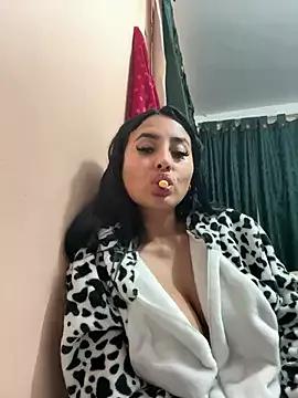 Entertain your itch for girls livestreamers with our collection of stunning models, skilled in the art of temptation and delight.