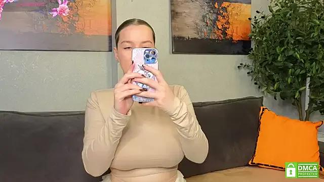 Entertain your itch for girls livestreamers with our collection of stunning models, skilled in the art of temptation and delight.