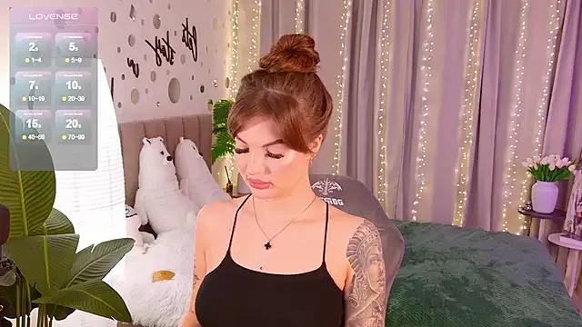 Entertain your itch for girls livestreamers with our collection of stunning models, skilled in the art of temptation and delight.