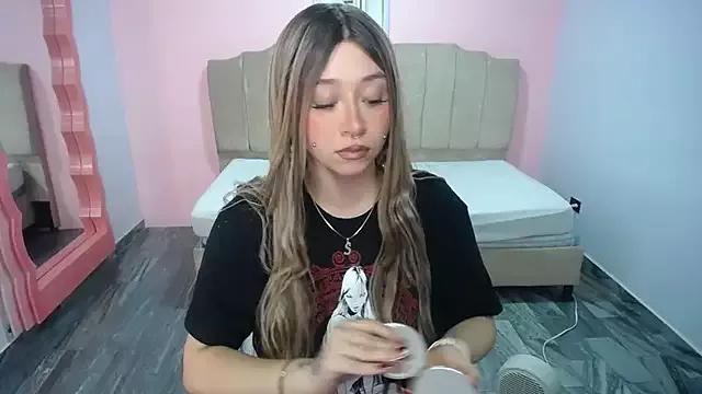 annbones_ch from StripChat