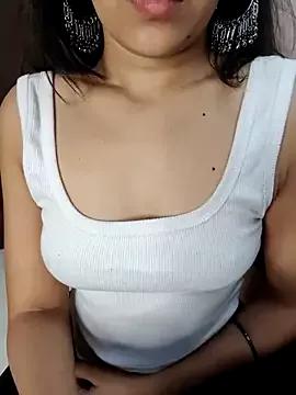 annie-Minj from StripChat is Freechat