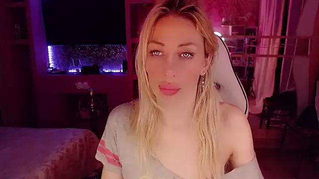 Entertain your itch for girls livestreamers with our collection of stunning models, skilled in the art of temptation and delight.