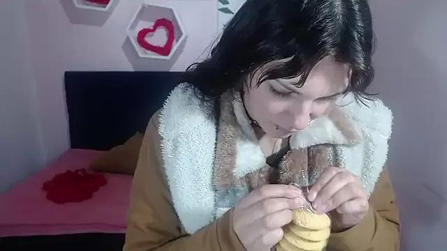 AnnieSoul from StripChat is Freechat