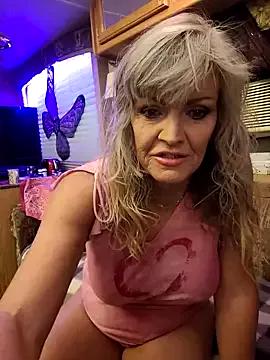 annika_lately from StripChat is Freechat