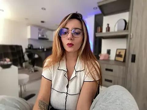 Entertain your itch for girls livestreamers with our collection of stunning models, skilled in the art of temptation and delight.