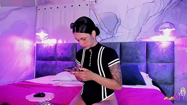 Entertain your itch for girls livestreamers with our collection of stunning models, skilled in the art of temptation and delight.