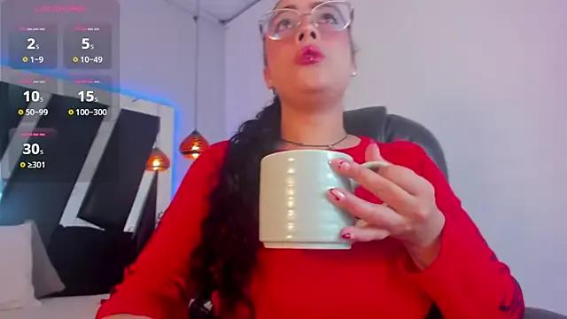 antonelllepiercee from StripChat is Freechat