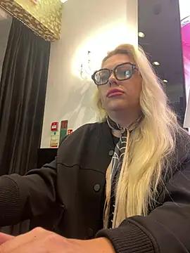 Arabellalee23 from StripChat