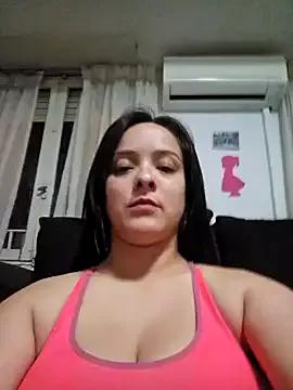 ARALUNAA from StripChat is Freechat