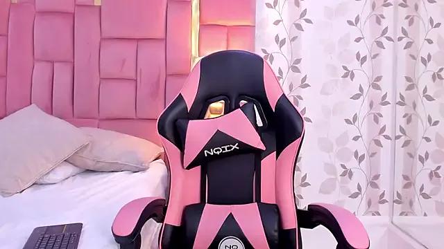 Entertain your itch for girls livestreamers with our collection of stunning models, skilled in the art of temptation and delight.