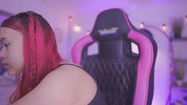 Entertain your itch for girls livestreamers with our collection of stunning models, skilled in the art of temptation and delight.