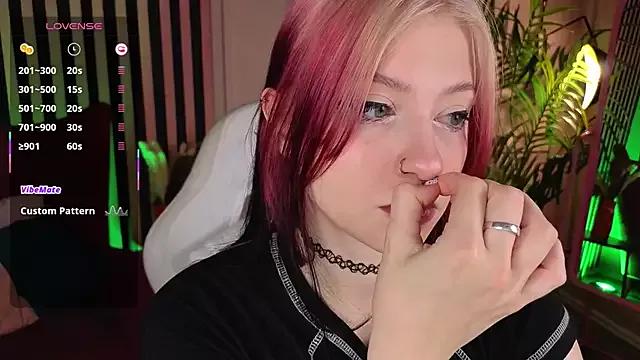 Entertain your itch for girls livestreamers with our collection of stunning models, skilled in the art of temptation and delight.