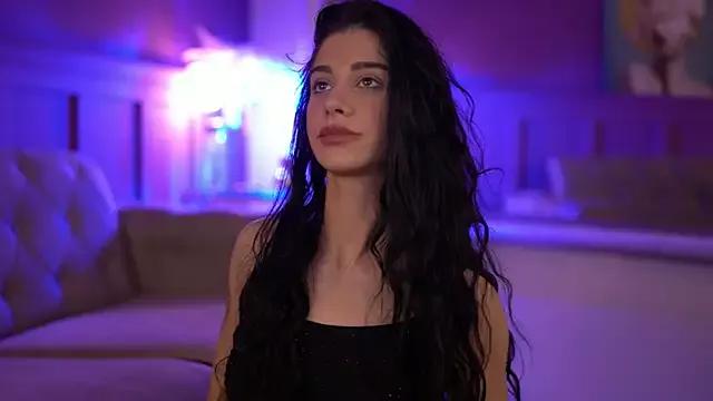 ArinaCarter from StripChat is Freechat