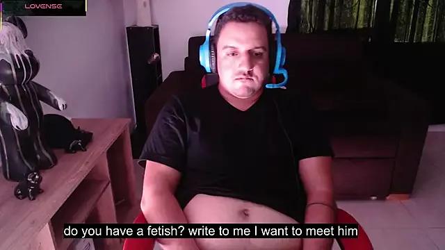 Arturolover from StripChat is Freechat