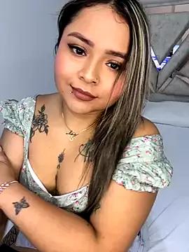 Entertain your itch for girls livestreamers with our collection of stunning models, skilled in the art of temptation and delight.