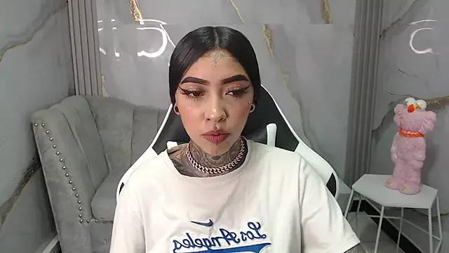 Ashley_Blum_v from StripChat is Freechat