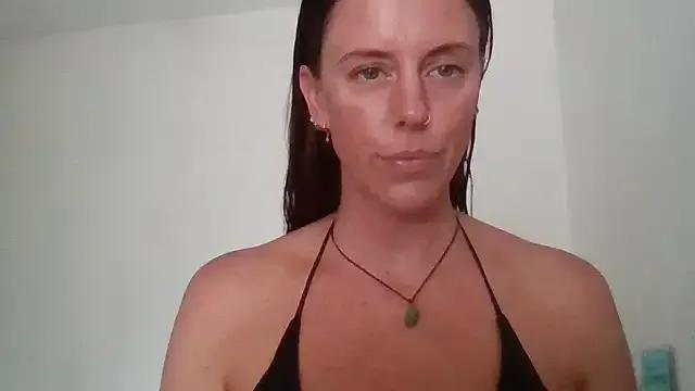 Ashley_British1000 from StripChat is Freechat