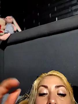 Ashleycam69 from StripChat is Freechat