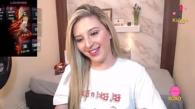 Entertain your itch for girls livestreamers with our collection of stunning models, skilled in the art of temptation and delight.
