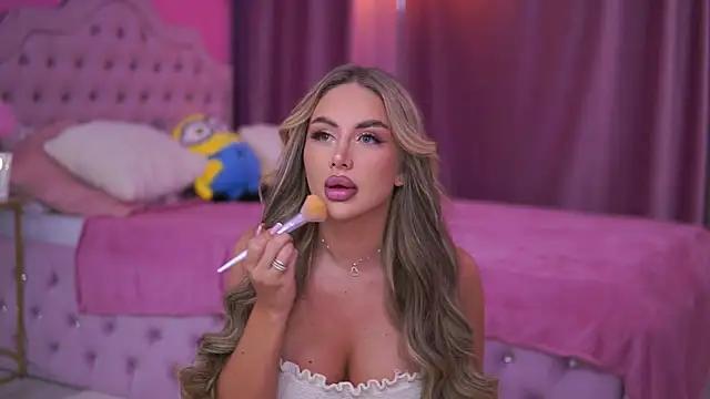 Entertain your itch for girls livestreamers with our collection of stunning models, skilled in the art of temptation and delight.
