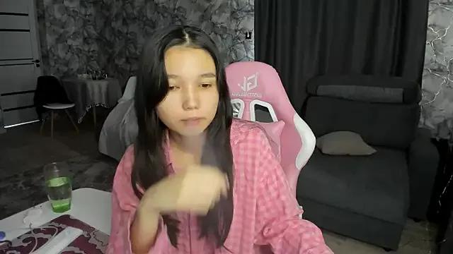 asiansoul from StripChat is Freechat