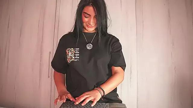 aura_cute from StripChat is Freechat