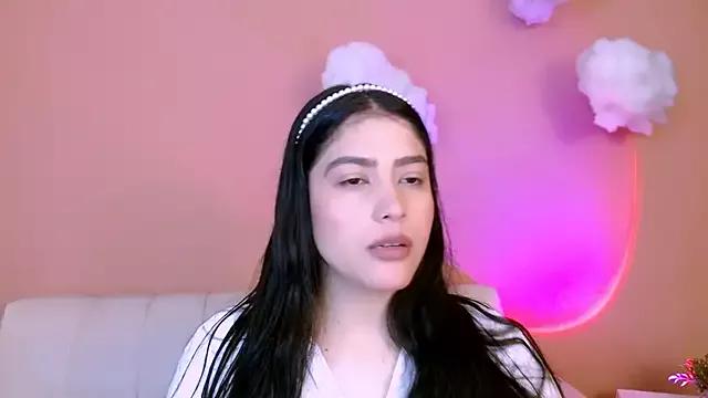 aura_starling from StripChat is Freechat