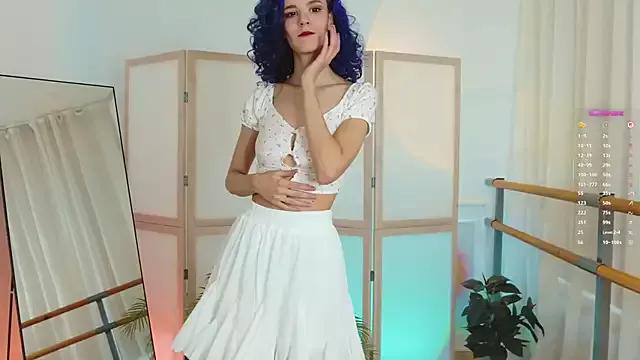 Auralana from StripChat is Freechat