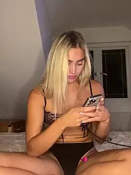 Aurii_Angel from StripChat is Freechat