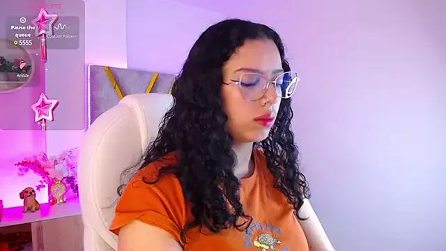 Entertain your itch for girls livestreamers with our collection of stunning models, skilled in the art of temptation and delight.