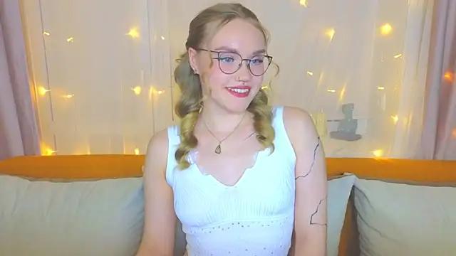 Entertain your itch for girls livestreamers with our collection of stunning models, skilled in the art of temptation and delight.