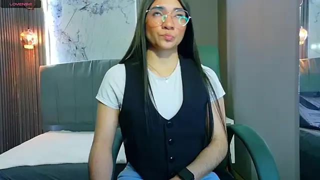 Entertain your itch for girls livestreamers with our collection of stunning models, skilled in the art of temptation and delight.