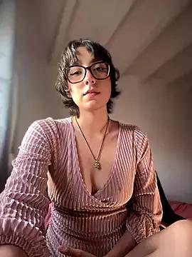 aurora_xoxo from StripChat is Freechat