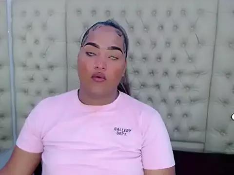 AuroraRoss from StripChat is Freechat