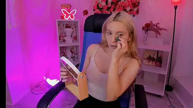 Entertain your itch for girls livestreamers with our collection of stunning models, skilled in the art of temptation and delight.