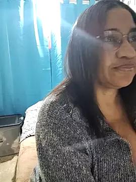 Avannay from StripChat is Freechat