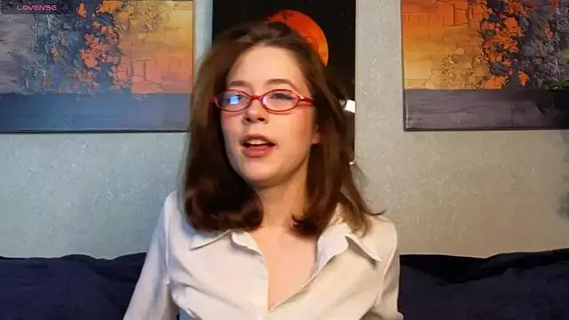avelin_noir from StripChat is Freechat